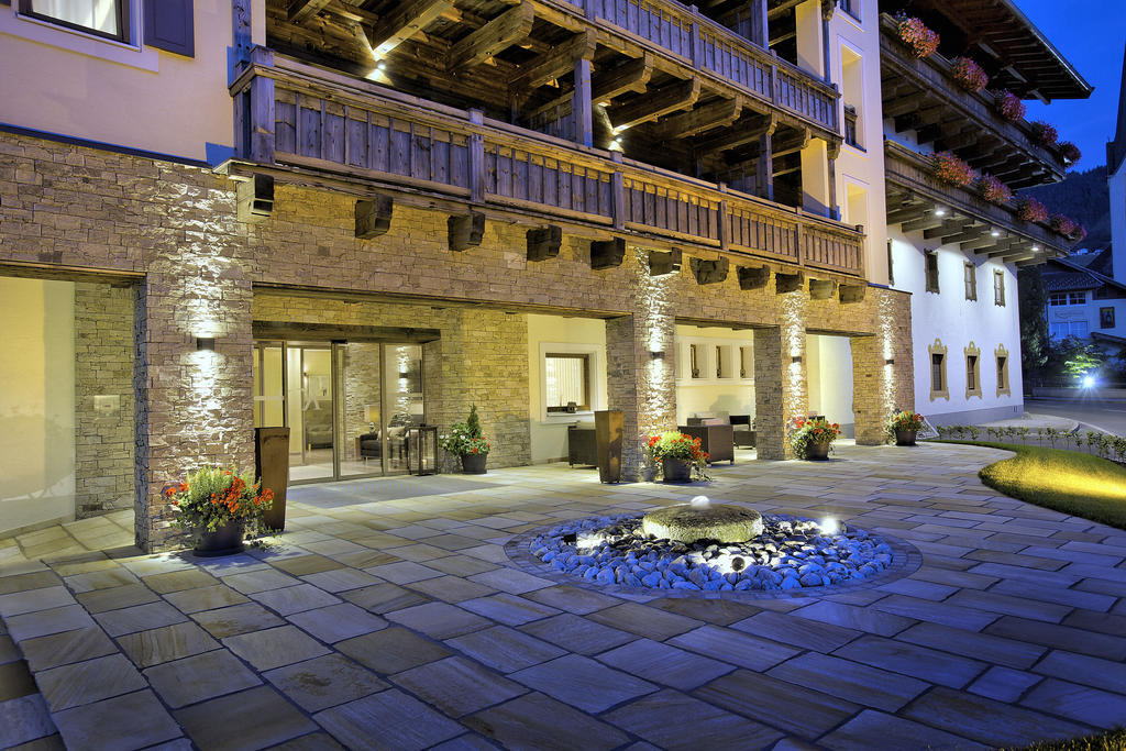 Das Gemuetliche Dorfhotel Kaltenhauser Hollersbach im Pinzgau Bagian luar foto